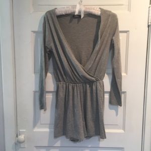 Gray v neck romper